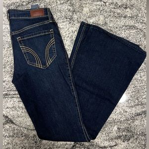 Hollister High-Rise Dark Wash Flare Jeans - Size 6